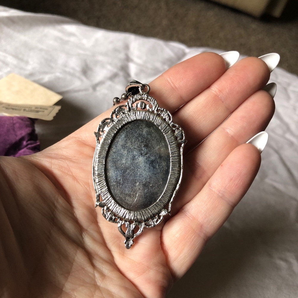 Necklace - Picture 5 of 5